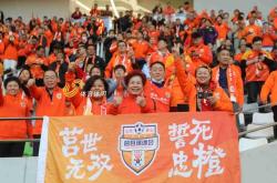 j9九游会包含山东泰山训练开放日，今晚豪取连胜引欢呼，社区盾在即，心理建设被强调的词条